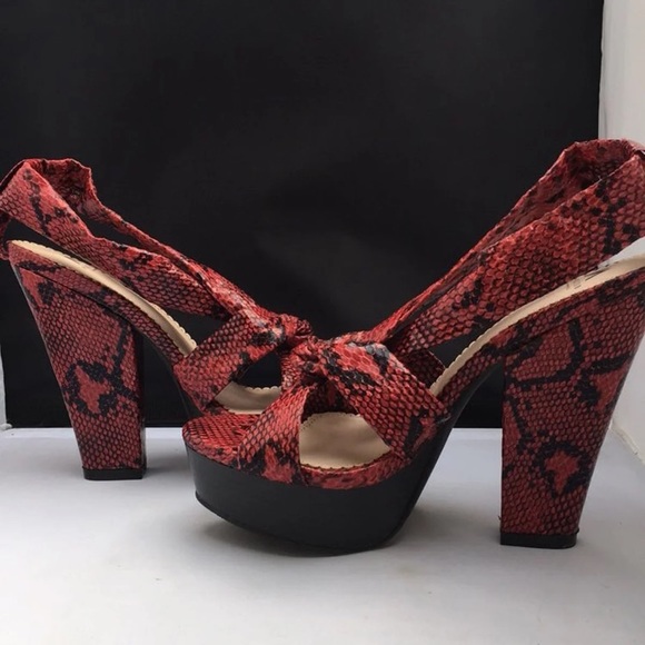 Madison By Shoe Dazzle Snakeskin Sandals - Picture 5 of 11